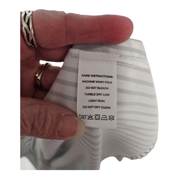 Striped Short Sleeve Dress - Picture 3 of 3